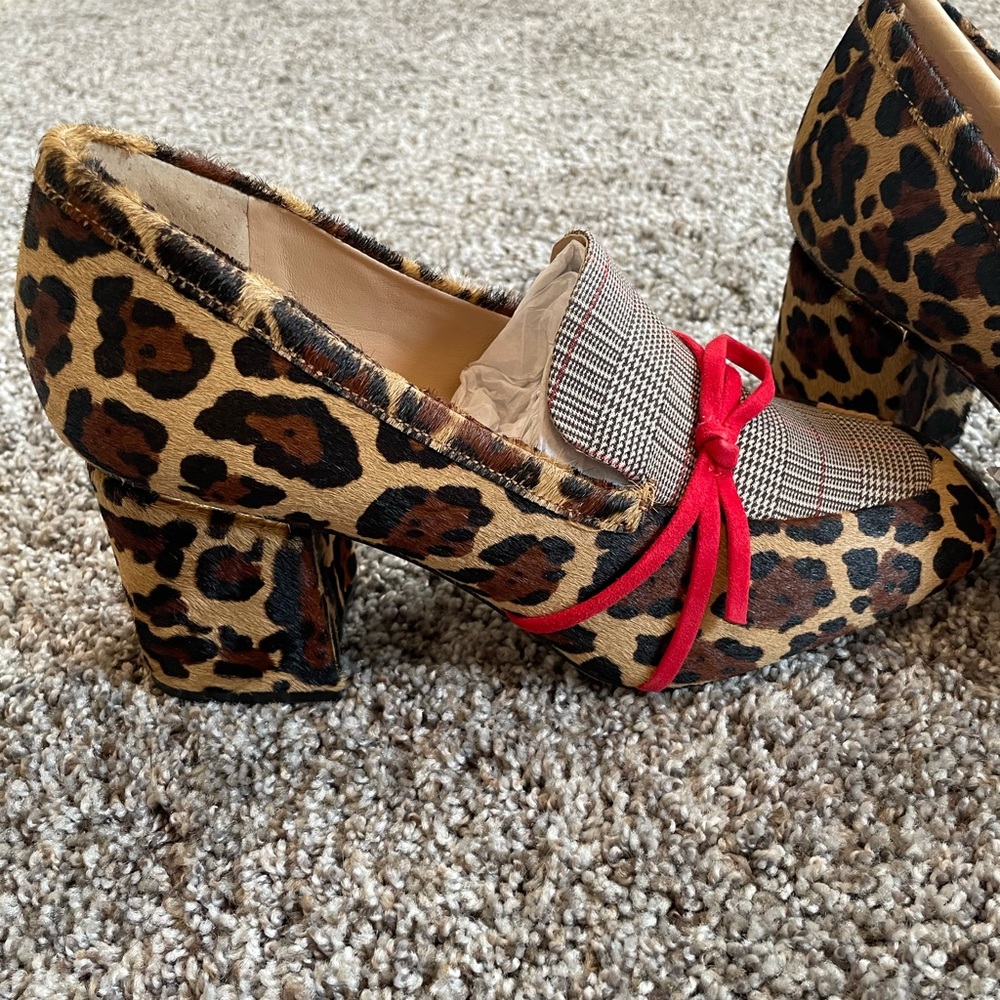 Brand New, in original box Antonio Melani Pumps